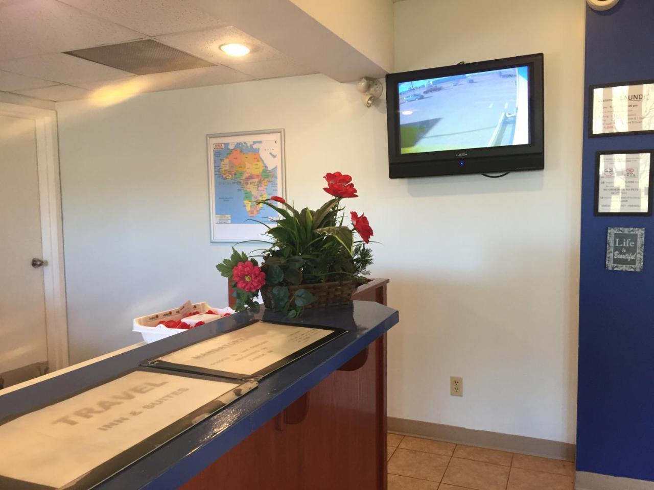 Econo Lodge Inn & Suites Innisfail ภายนอก รูปภาพ