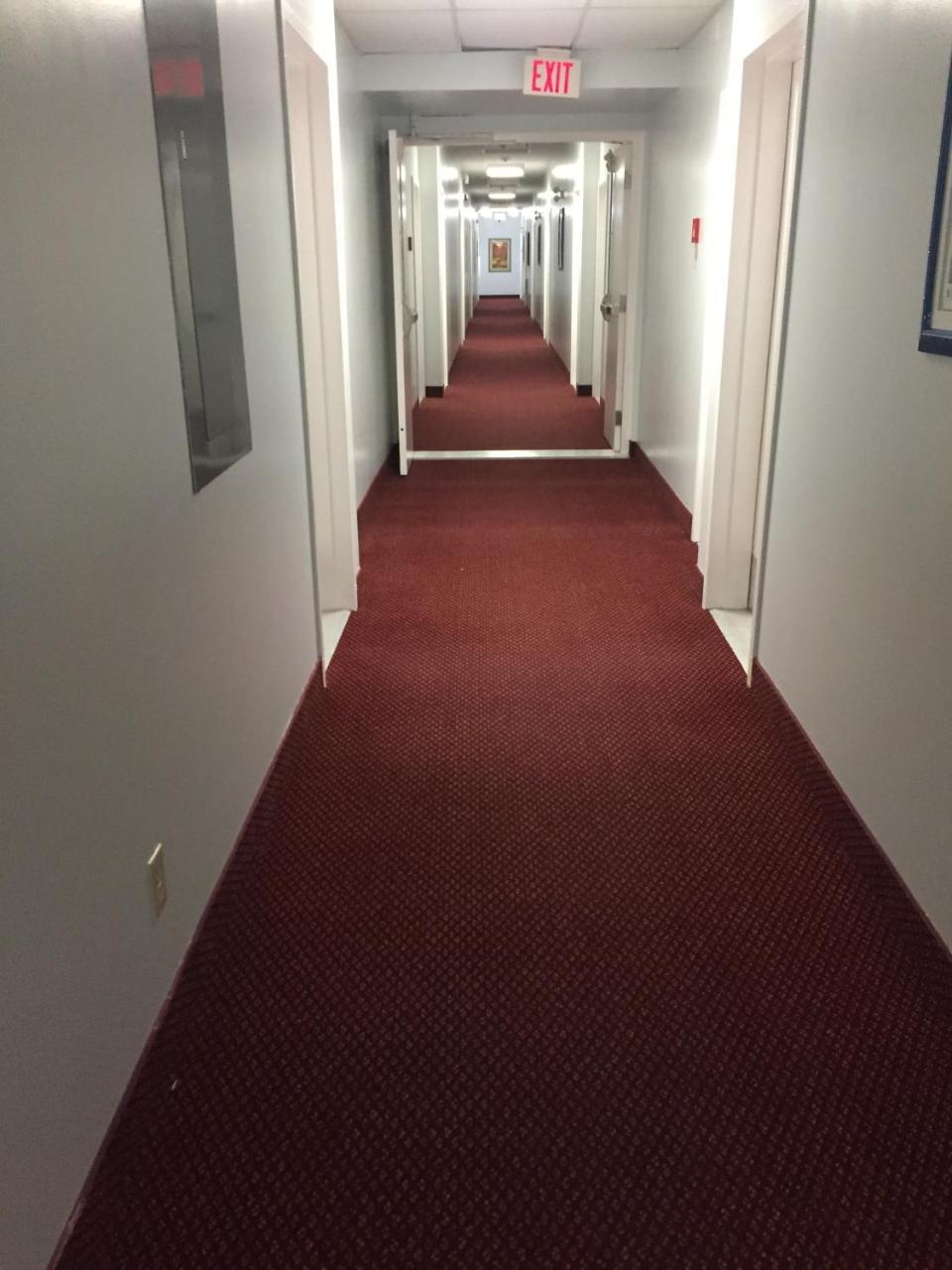 Econo Lodge Inn & Suites Innisfail ภายนอก รูปภาพ